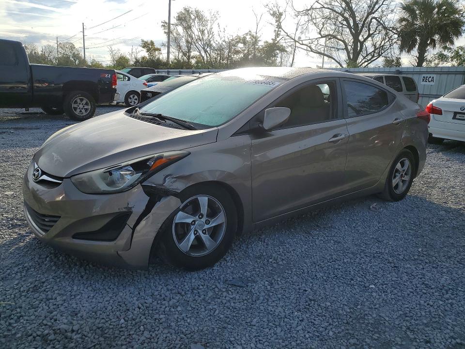 HYUNDAI ELANTRA 2015 with VIN 5NPDH4AE0FH646954 - Photo from auction
