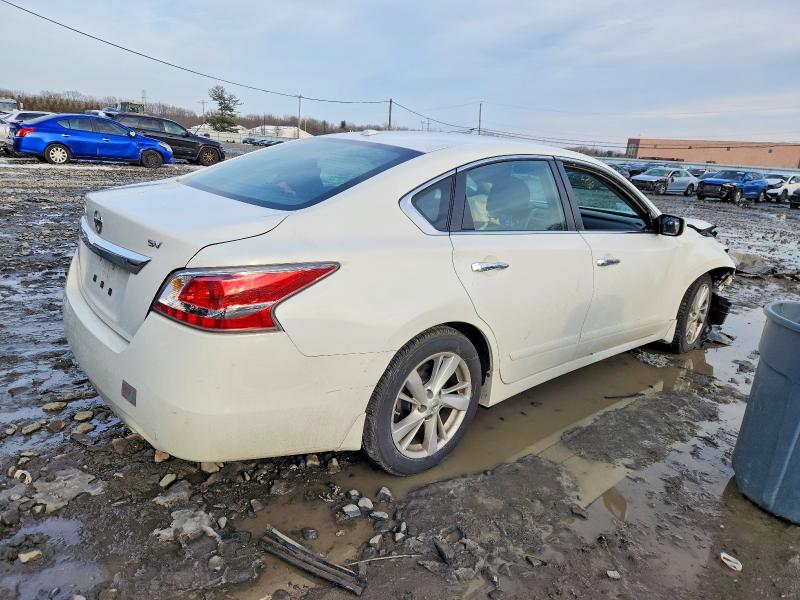 Photo 3 from auction – 2015 NISSAN ALTIMA with VIN 1N4AL3AP5FC412050