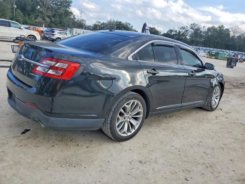 Photo 3 from auction – 2013 FORD TAURUS LIM with VIN 1FAHP2F82DG121820