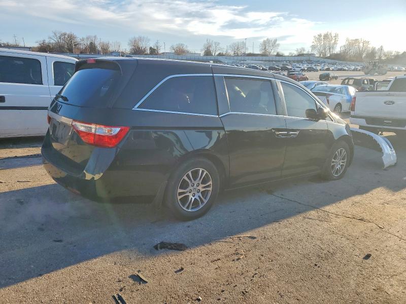 Photo 3 from auction – 2011 HONDA ODYSSEY with VIN 5FNRL5H65BB071252