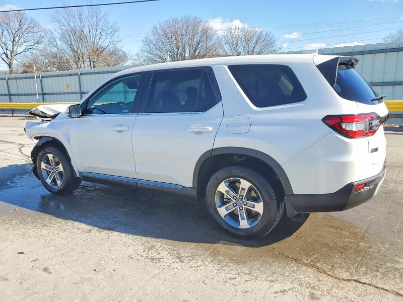 Photo 2 from auction – 2025 HONDA PILOT with VIN 5FNYG2H44SB040281