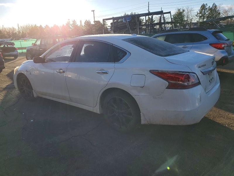 Photo 2 from auction – 2015 NISSAN ALTIMA with VIN 1N4AL3AP2FN364866