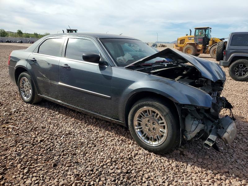 Photo 4 from auction – 2008 CHRYSLER 300 LX with VIN 2C3LA43R18H237717