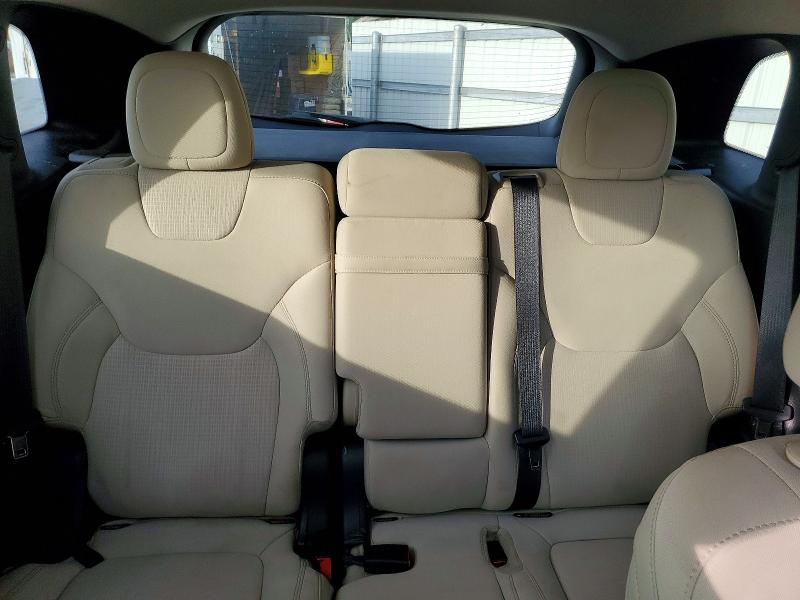 Photo 10 from auction – 2017 JEEP CHEROKEE L with VIN 1C4PJLCB5HW523484