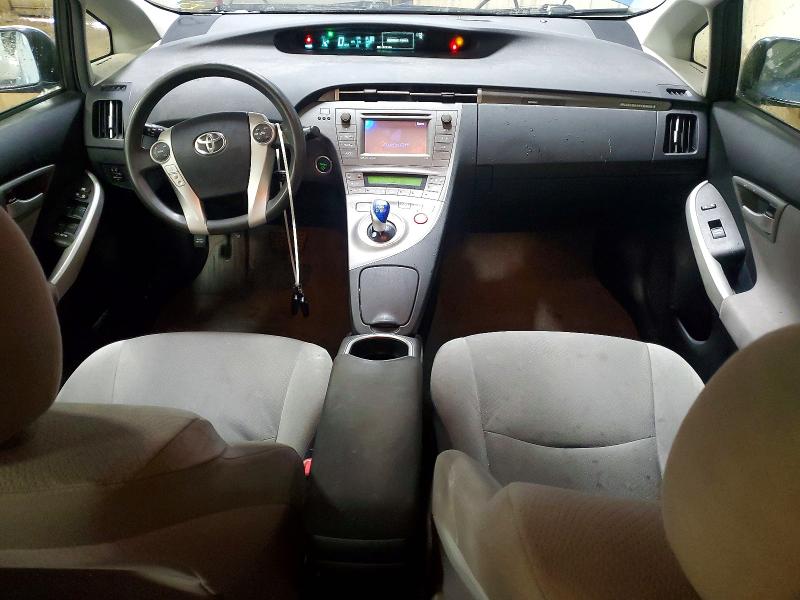 Photo 8 from auction – 2012 TOYOTA PRIUS PLUG-IN with VIN JTDKN3DP6C3027497