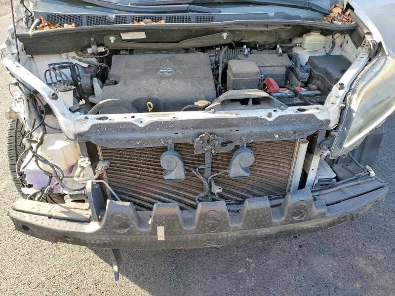 Photo 12 from auction – 2015 TOYOTA SIENNA with VIN 5TDXK3DC2FS665857