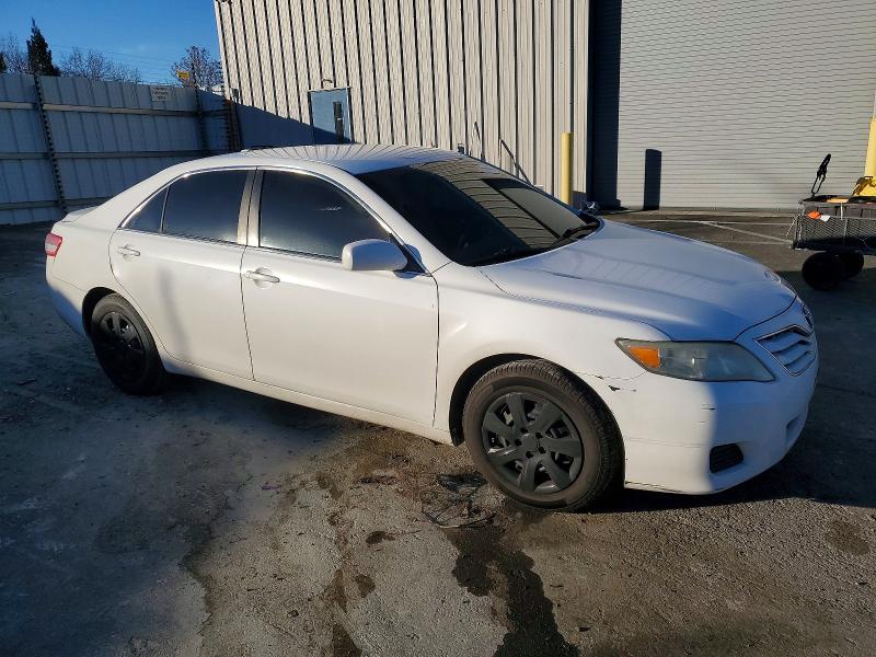 Foto 4 de la subasta – 2011 TOYOTA CAMRY BASE con VIN 4T1BF3EK2BU725092