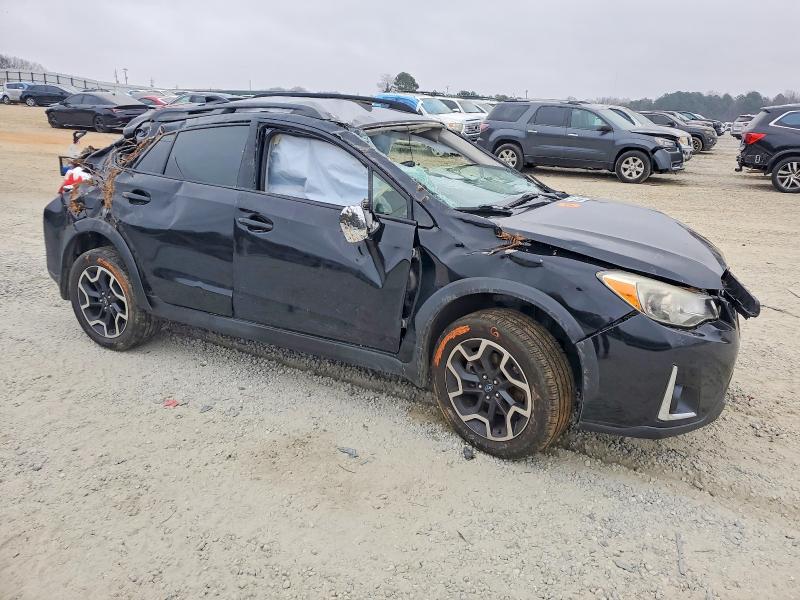 Photo 4 from auction – 2017 SUBARU CROSSTREK with VIN JF2GPAKC2H8200593