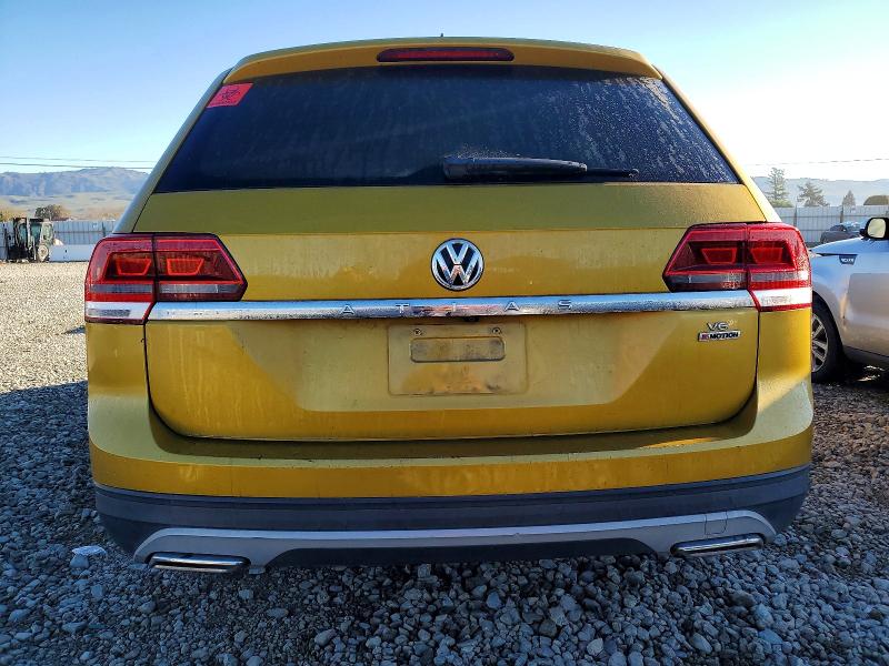 Photo 6 from auction – 2018 VOLKSWAGEN ATLAS S with VIN 1V2GR2CA3JC526271