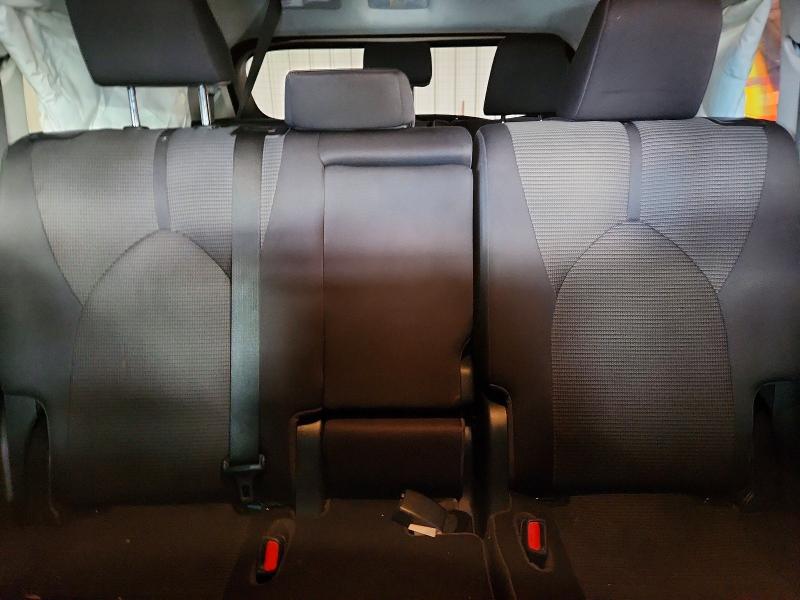 Photo 10 from auction – 2022 TOYOTA HIGHLANDER with VIN 5TDZZRAH3NS093140