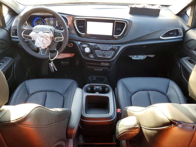 Photo 8 from auction – 2025 CHRYSLER PACIFICA with VIN 2C4RC1BG7SR599499