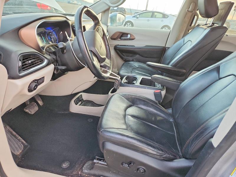 Photo 7 from auction – 2017 CHRYSLER PACIFICA with VIN 2C4RC1EG8HR542197