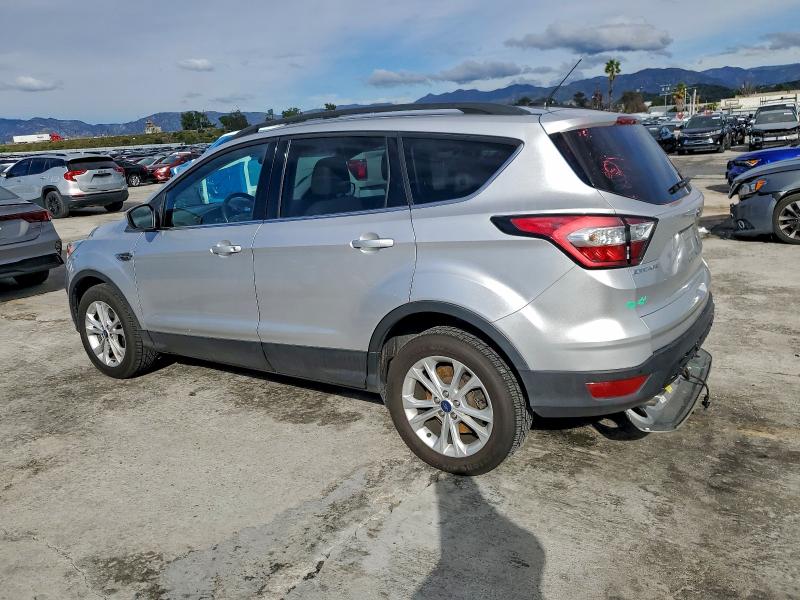 Photo 2 from auction – 2017 FORD ESCAPE SE with VIN 1FMCU0G99HUE96941
