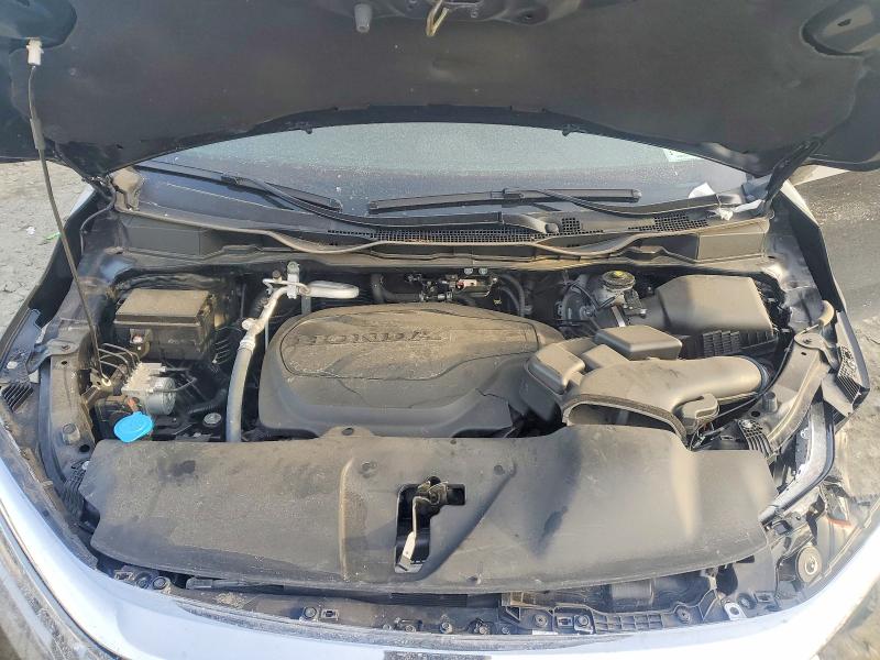 Photo 12 from auction – 2024 HONDA ODYSSEY with VIN 5FNRL6H60RB066220