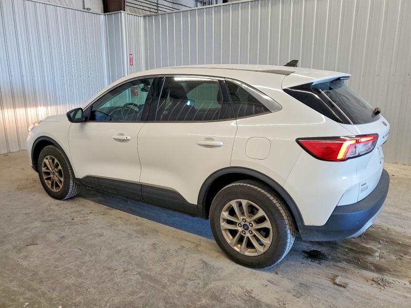 Photo 2 from auction – 2022 FORD ESCAPE SE with VIN 1FMCU9G65NUA60299