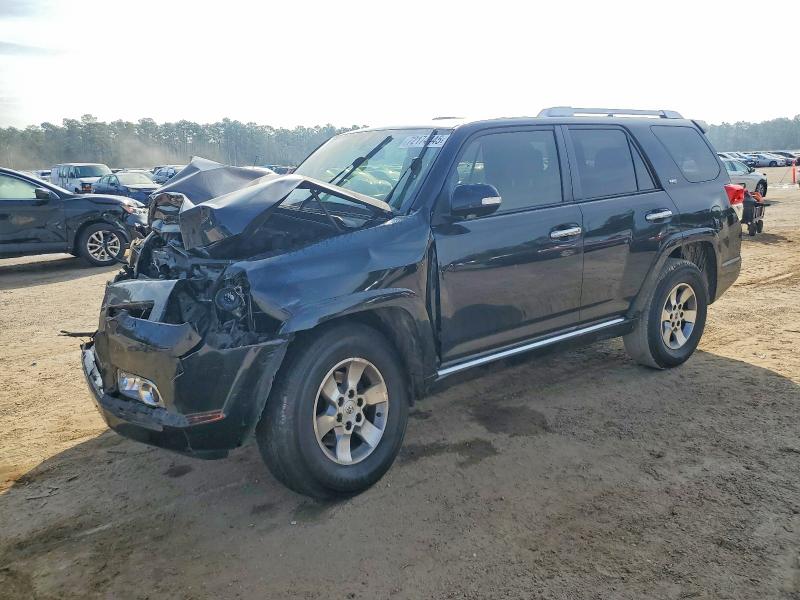 TOYOTA 4RUNNER SR 2012 with VIN JTEZU5JR6C5043914 - Photo from auction