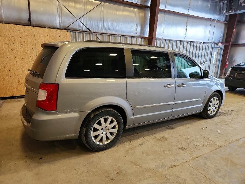 Photo 3 from auction – 2015 CHRYSLER TOWN & COU with VIN 2C4RC1BG7FR677432