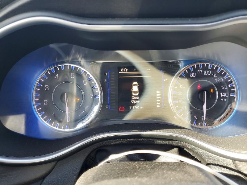 Photo 9 from auction – 2016 CHRYSLER 200 LIMITE with VIN 1C3CCCAB8GN108129