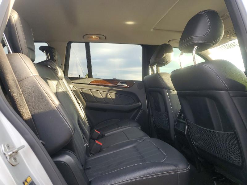 Photo 11 from auction – 2015 MERCEDES-BENZ GL with VIN 4JGDF6EE9FA464099