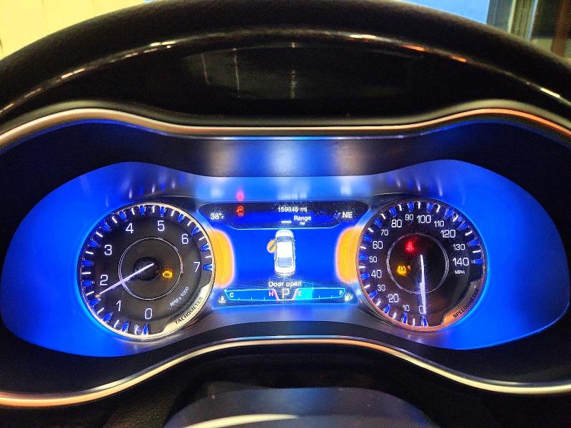 Photo 9 from auction – 2016 CHRYSLER 200 with VIN 1C3CCCCBXGN172878