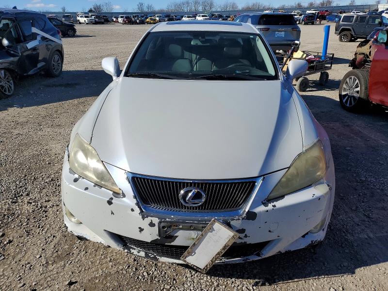 Photo 5 from auction – 2007 LEXUS IS 250 with VIN JTHCK262X75010753
