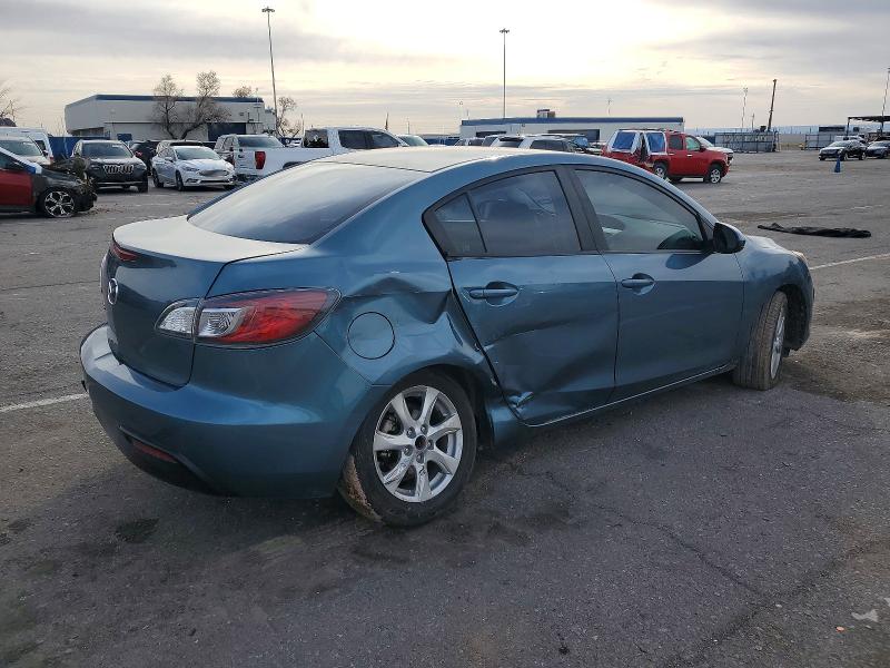 Photo 3 from auction – 2011 MAZDA 3 with VIN JM1BL1VG1B1453181