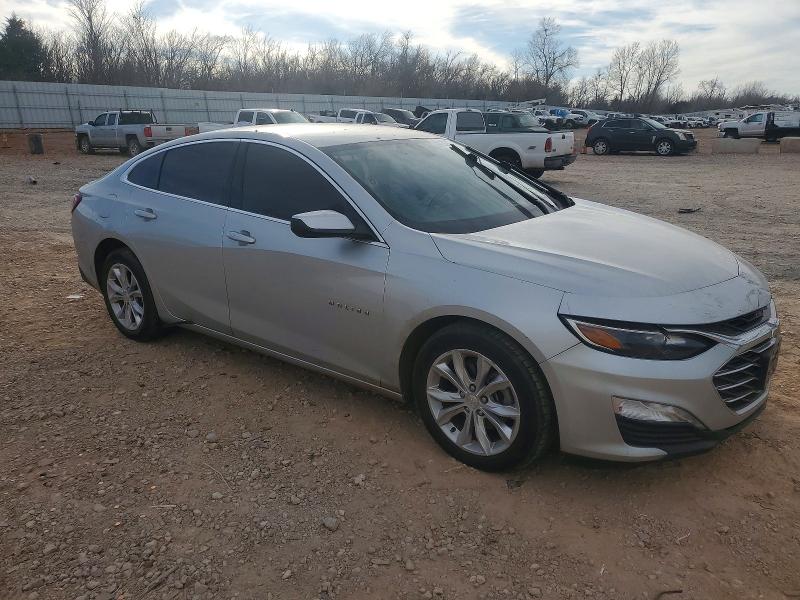 Photo 4 from auction – 2020 CHEVROLET MALIBU with VIN 1G1ZD5ST2LF041739