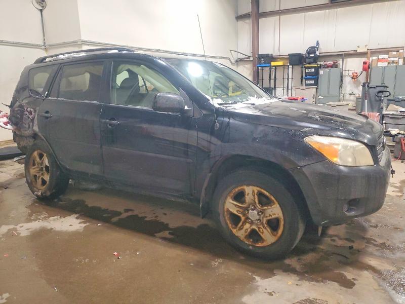 Photo 4 from auction – 2007 TOYOTA RAV4 with VIN JTMBK33V576028007