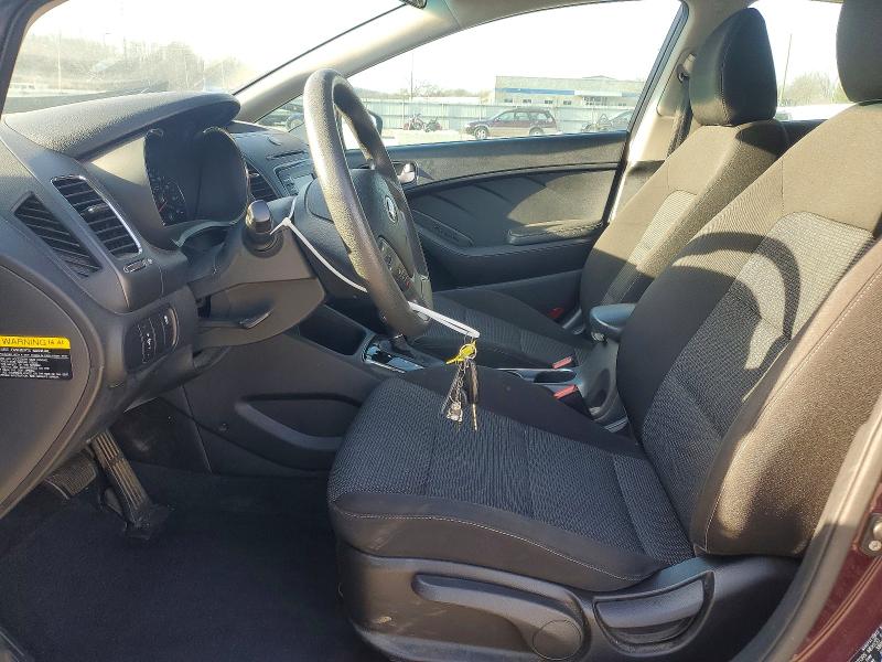 Photo 7 from auction – 2017 KIA FORTE LX with VIN 3KPFK4A71HE038685