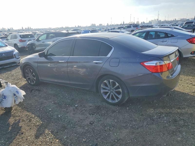 Photo 2 from auction – 2014 HONDA ACCORD with VIN 1HGCR2F52EA275650