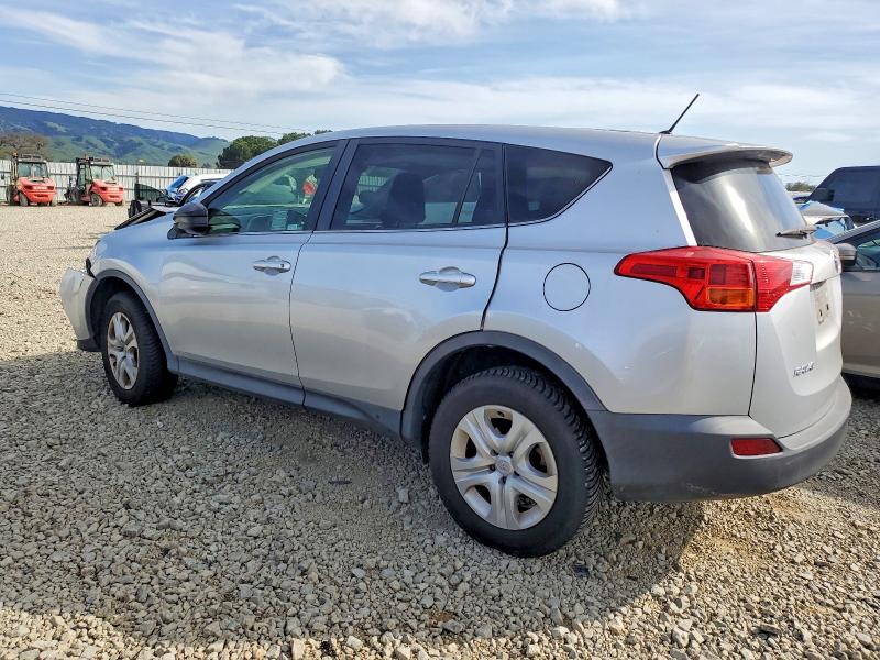 Photo 2 from auction – 2015 TOYOTA RAV4 LE with VIN JTMZFREV5FD066933