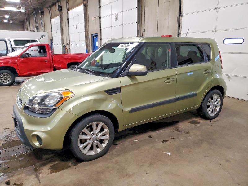 KIA SOUL + 2012 with VIN KNDJT2A6XC7477072 - Photo from auction