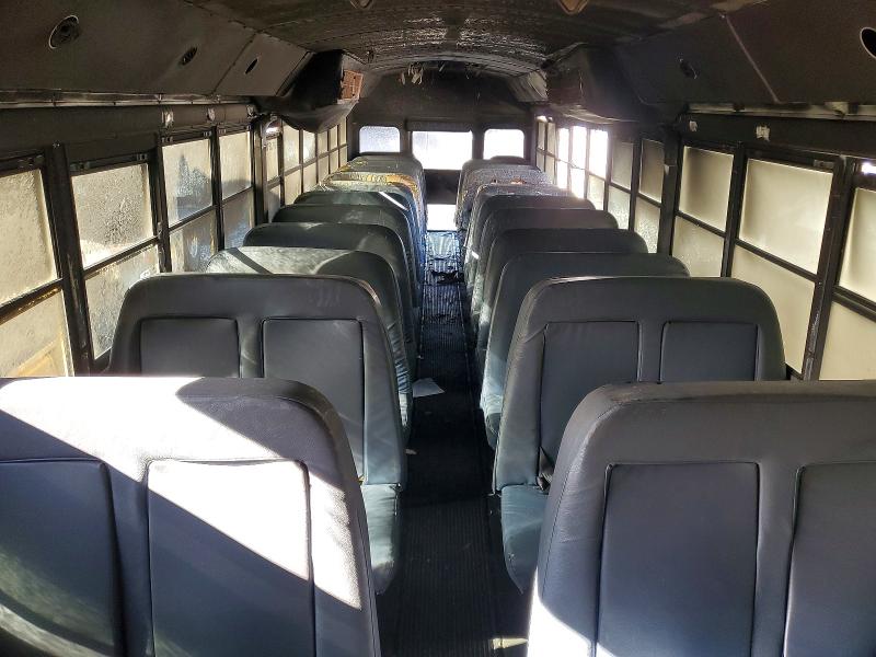 Photo 6 from auction – 2002 FREIGHTLINER CHASSIS with VIN 4UZAAXAK32CK41333