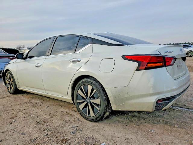 Photo 2 from auction – 2022 NISSAN ALTIMA with VIN 1N4BL4DVXNN372359