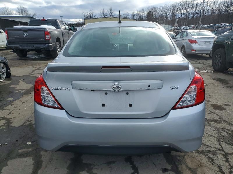 Zdjęcie 6 z aukcji – 2019 NISSAN VERSA S z VIN 3N1CN7AP2KL863474