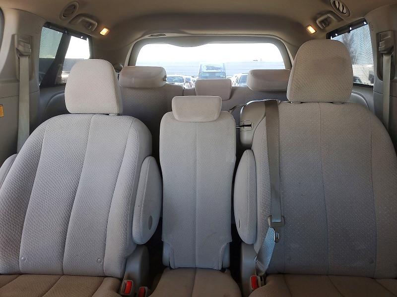 Photo 10 from auction – 2013 TOYOTA SIENNA LE with VIN 5TDKK3DC8DS372455