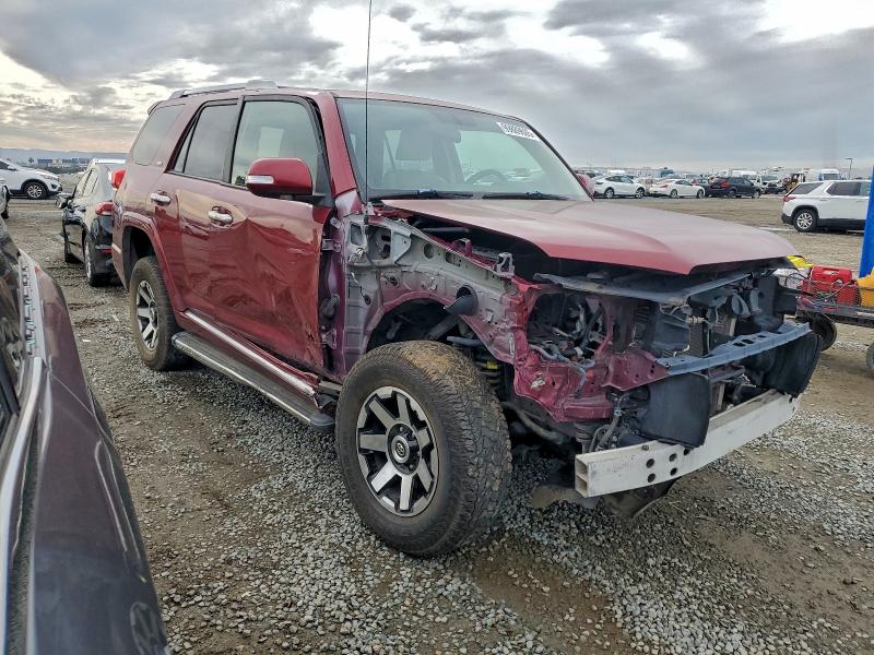 Photo 4 from auction – 2011 TOYOTA 4RUNNER SR with VIN JTEBU5JR1B5065433