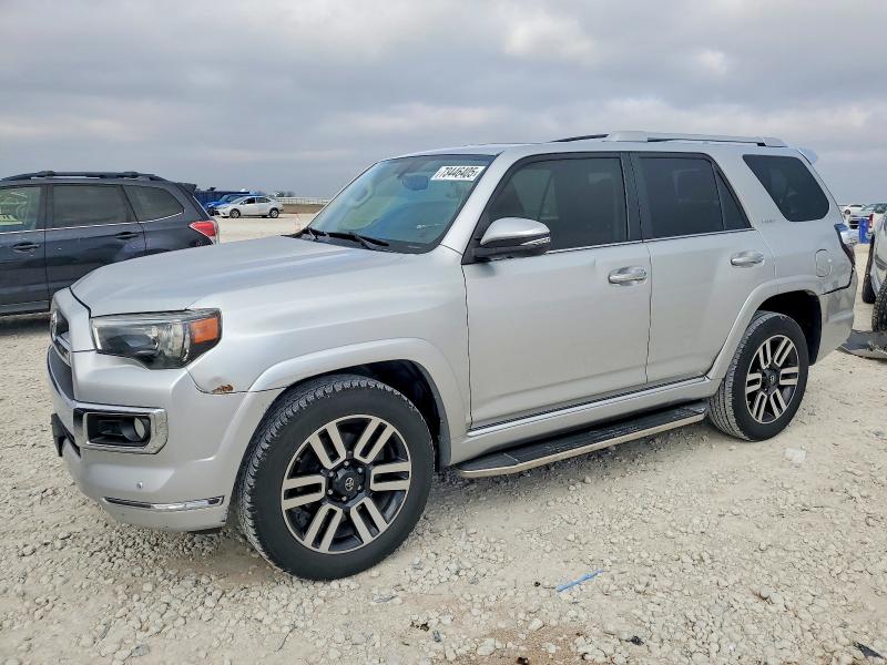 TOYOTA 4RUNNER SR 2018 with VIN JTEBU5JR9J5549042 - Photo from auction