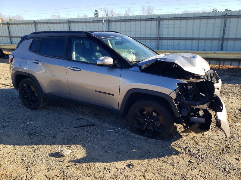 Photo 4 from auction – 2018 JEEP COMPASS with VIN 3C4NJDBB7JT395131
