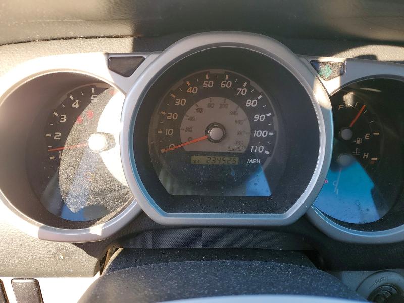 Foto 9 de la subasta – 2005 TOYOTA 4RUNNER SR con VIN JTEBT14R850055331