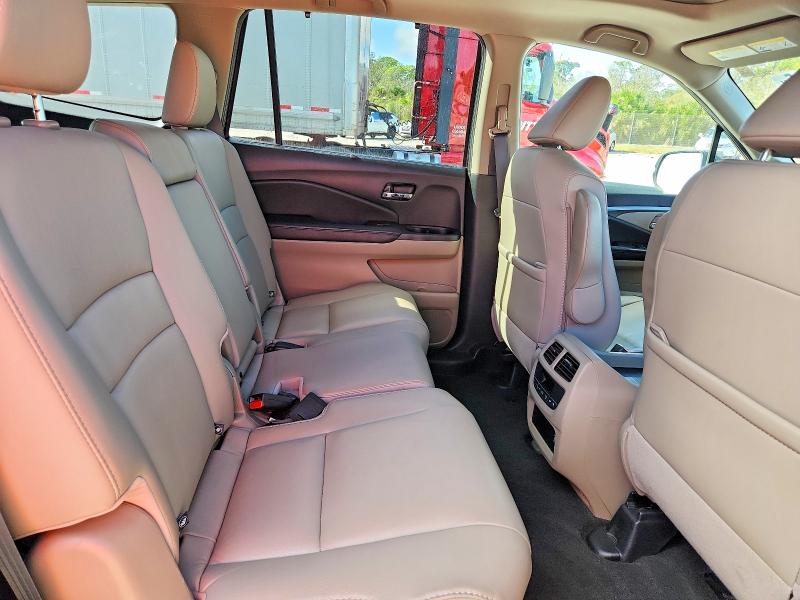 Photo 11 from auction – 2019 HONDA PILOT EXL with VIN 5FNYF5H54KB045610