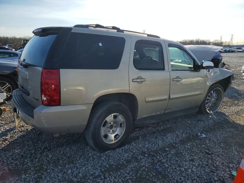 Photo 3 from auction – 2007 GMC YUKON with VIN 1GKFC13087J343439