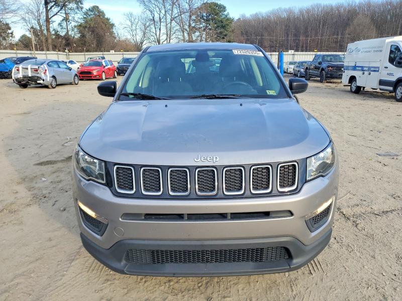 Photo 5 from auction – 2018 JEEP COMPASS with VIN 3C4NJCAB6JT254823