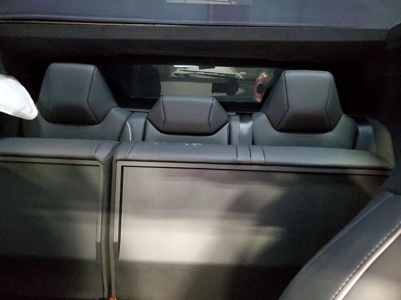 Photo 10 from auction – 2024 TESLA CYBERTRUCK with VIN 7G2CEHEDXRA003232