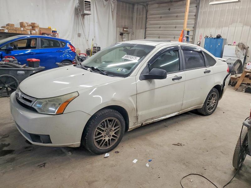 FORD FOCUS SE 2010 with VIN 1FAHP3FN9AW298409 - Photo from auction