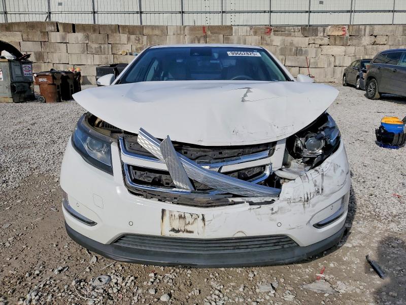 Photo 5 from auction – 2015 CHEVROLET VOLT with VIN 1G1RB6E47FU104821