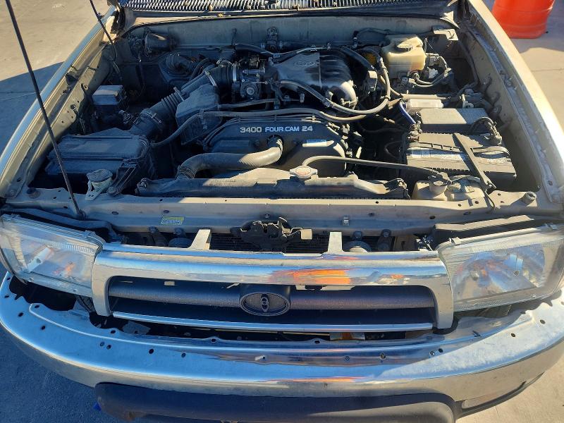 Photo 11 from auction – 2001 TOYOTA 4RUNNER with VIN JT3GN86R810182332