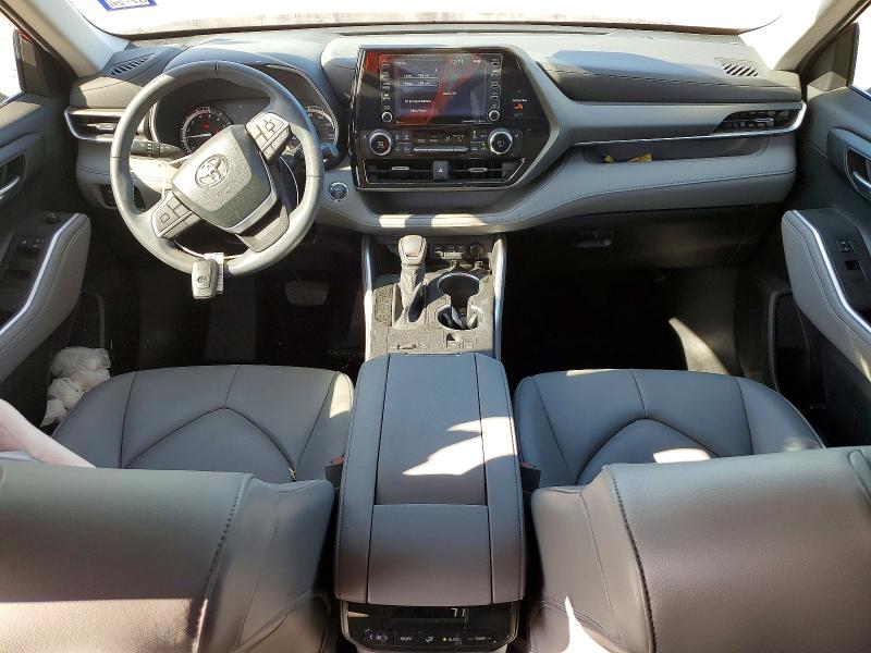 Photo 8 from auction – 2022 TOYOTA HIGHLANDER with VIN 5TDGZRAH7NS553570
