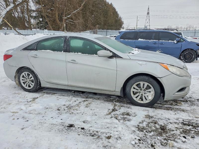 Photo 4 from auction – 2013 HYUNDAI SONATA GLS with VIN 5NPEB4AC0DH641268