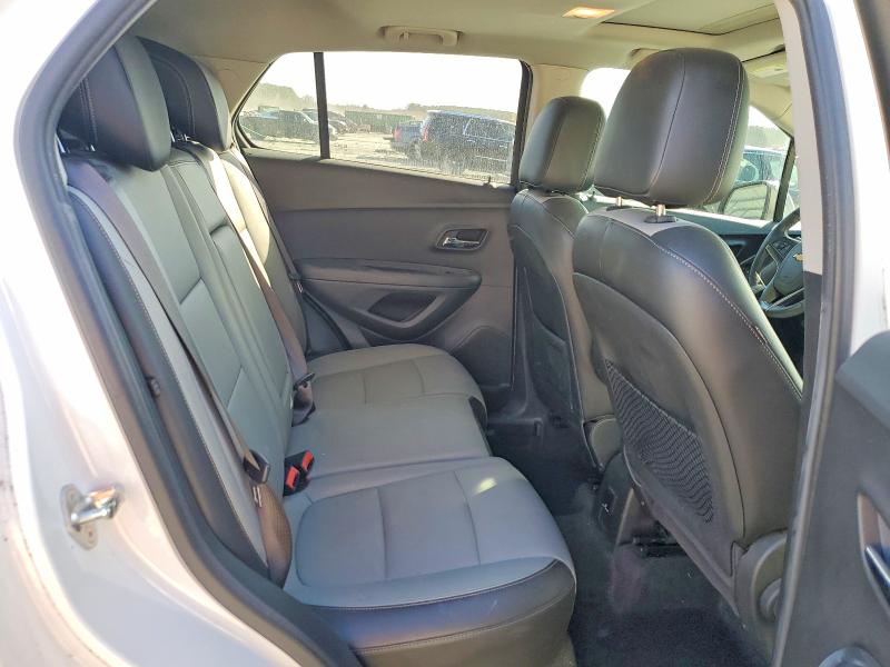 Photo 10 from auction – 2016 CHEVROLET TRAX LTZ with VIN KL7CJMSB2GB760815
